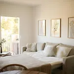 Apartment Modern Flat With Montgo View *
