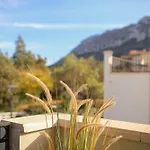 Modern Flat With Montgo View Apartment *