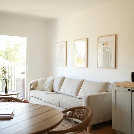 Apartamento Modern Flat With Montgo View *