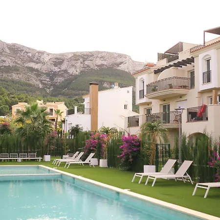 Modern Flat With Montgo View *