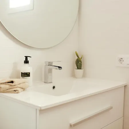 Modern Flat With Montgo View Denia