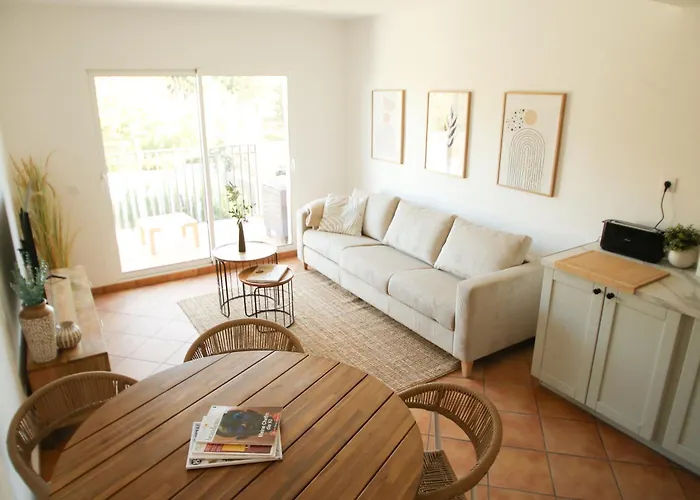 Modern Flat With Montgo View Appartamento